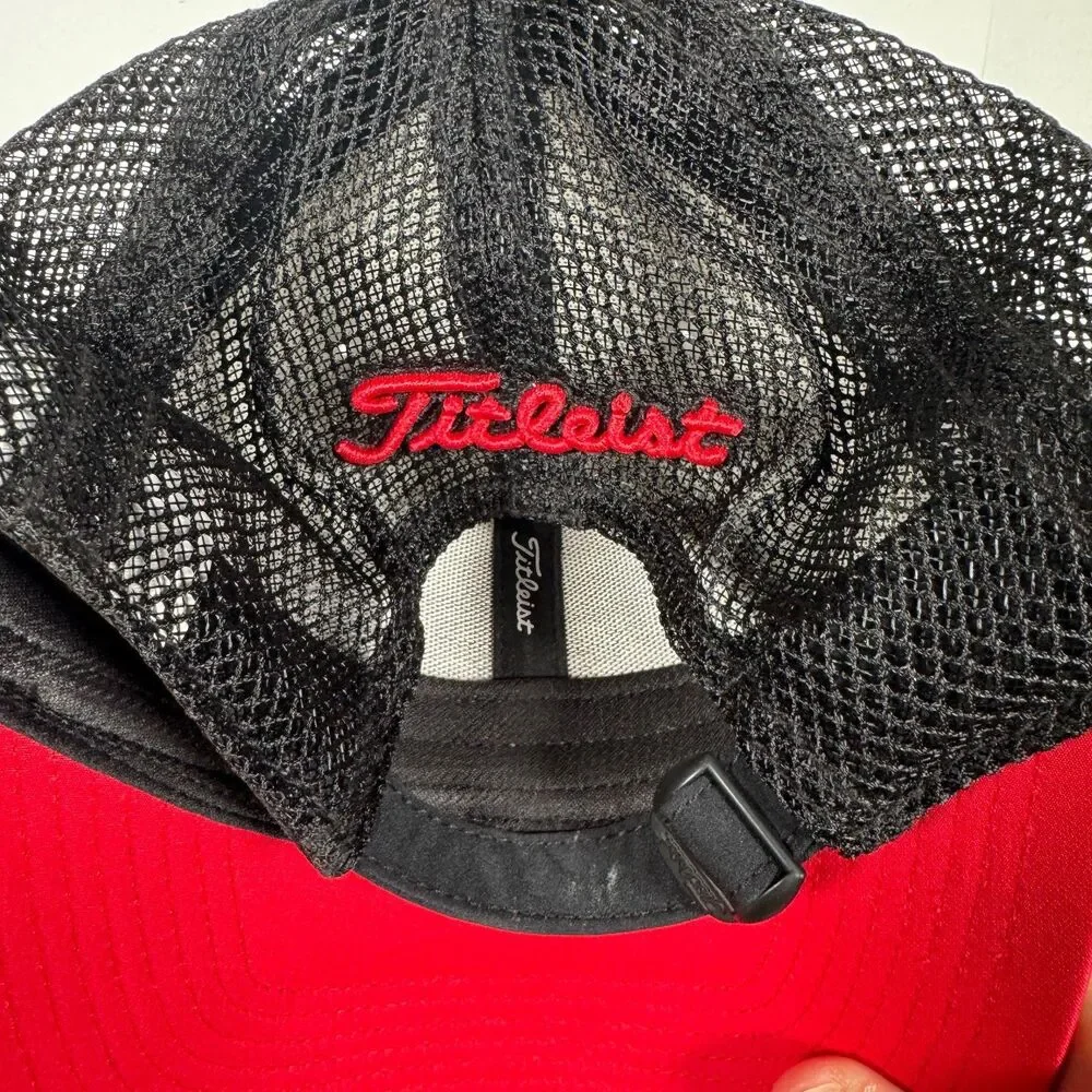 Titleist Trucker Hat Red Black White Mesh Strapback Golf Golfing Outdoor